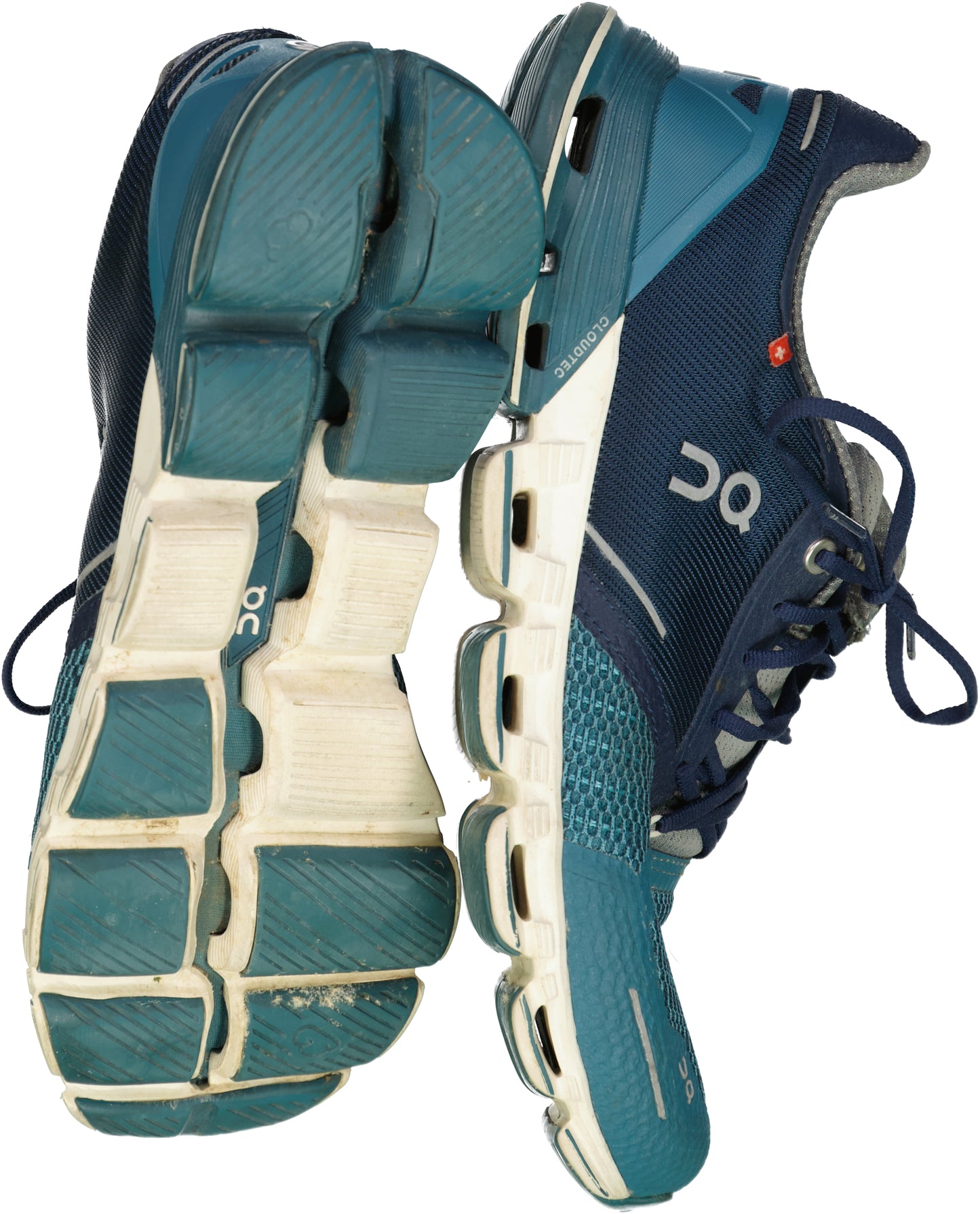 ON ATHLETIC SHOES Size 9