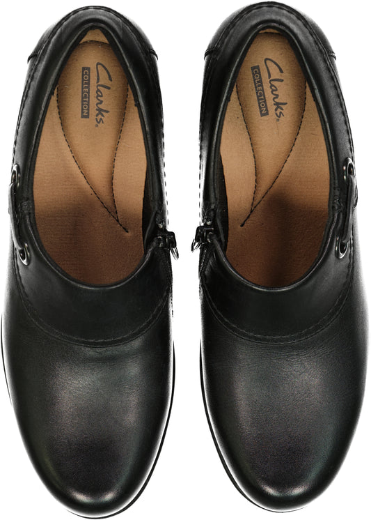 CLARKS-BOOTS ANKLE HEELS Size 9