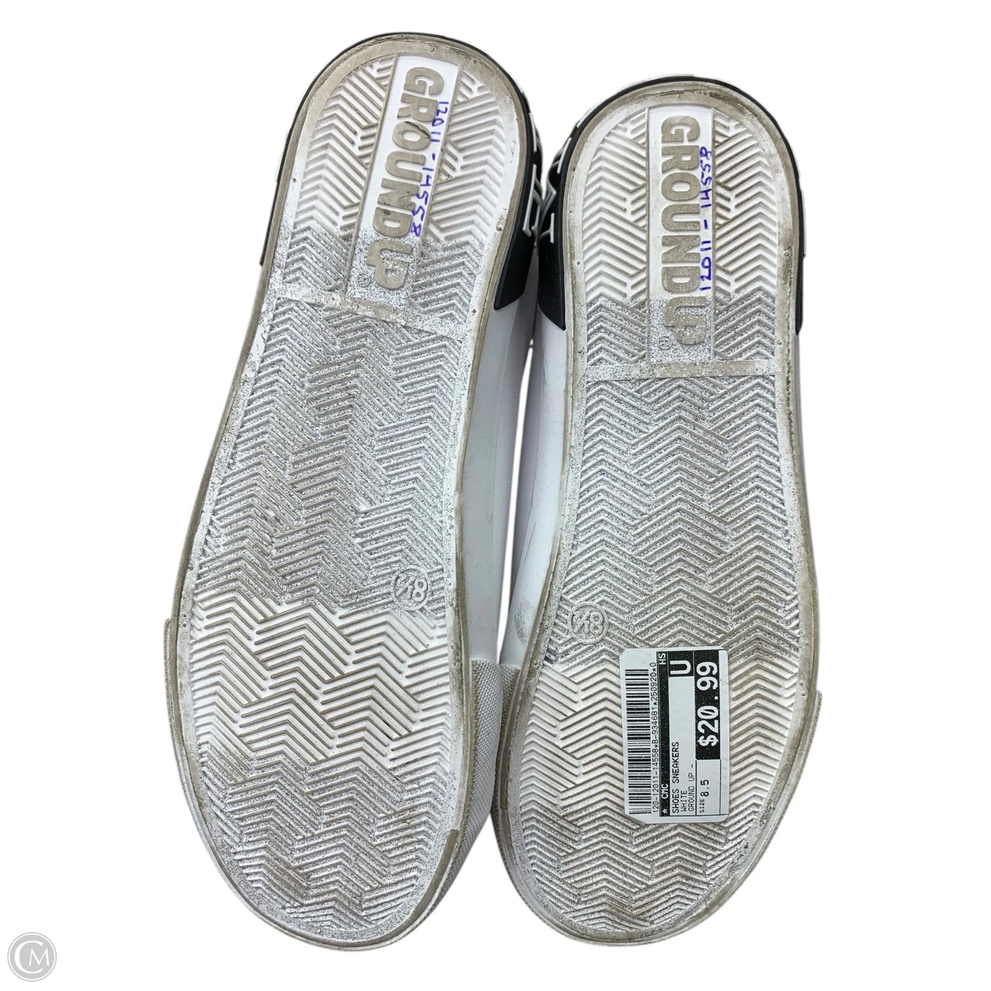 Shoes Sneakers By Cmc In White, Size: 8.5