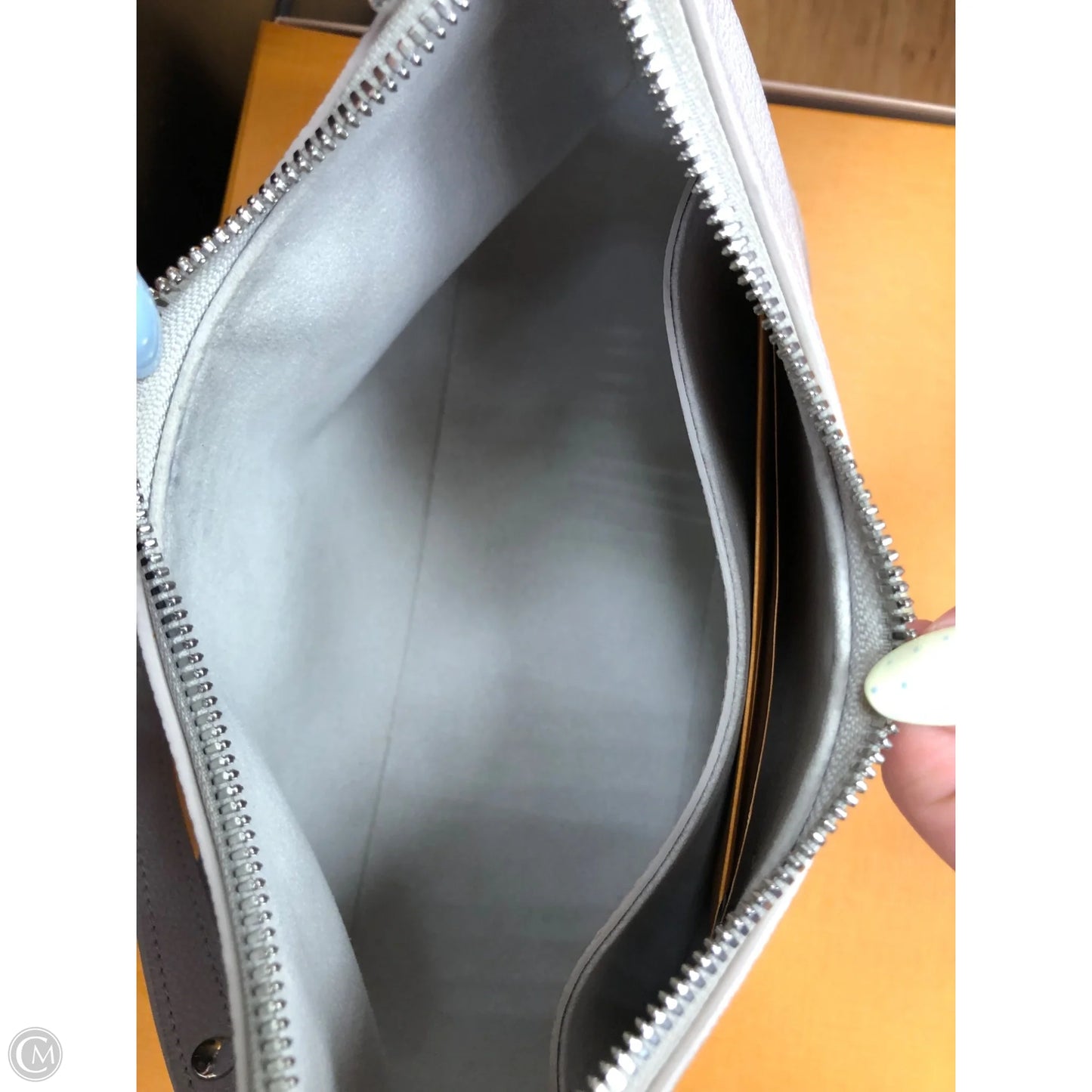 Handbag Luxury Designer By Louis Vuitton, Size: Small
