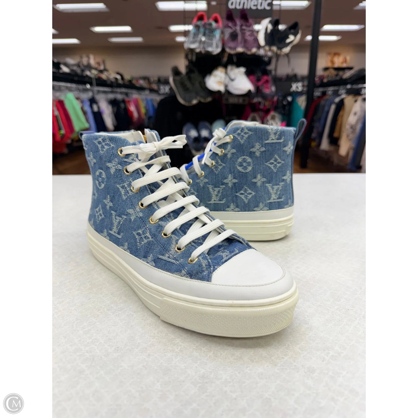 Shoes Luxury Designer By Louis Vuitton In Blue Denim, Size: 8.5