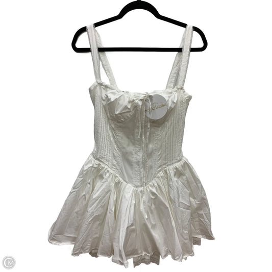 Dress Casual Short By Clothes Mentor In White, Size: L