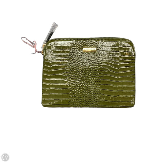 Makeup Bag By Marciano, Size: Medium
