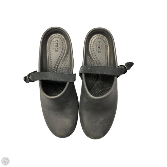 Shoes Heels Block By Crocs In Black, Size: 8