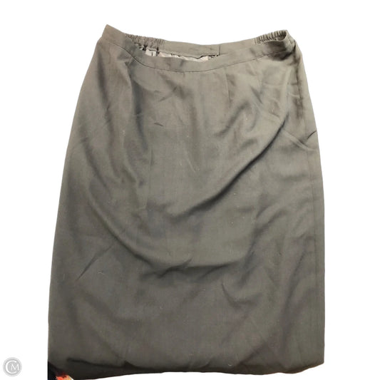 Skirt Maxi By Clothes Mentor In Black, Size: 22