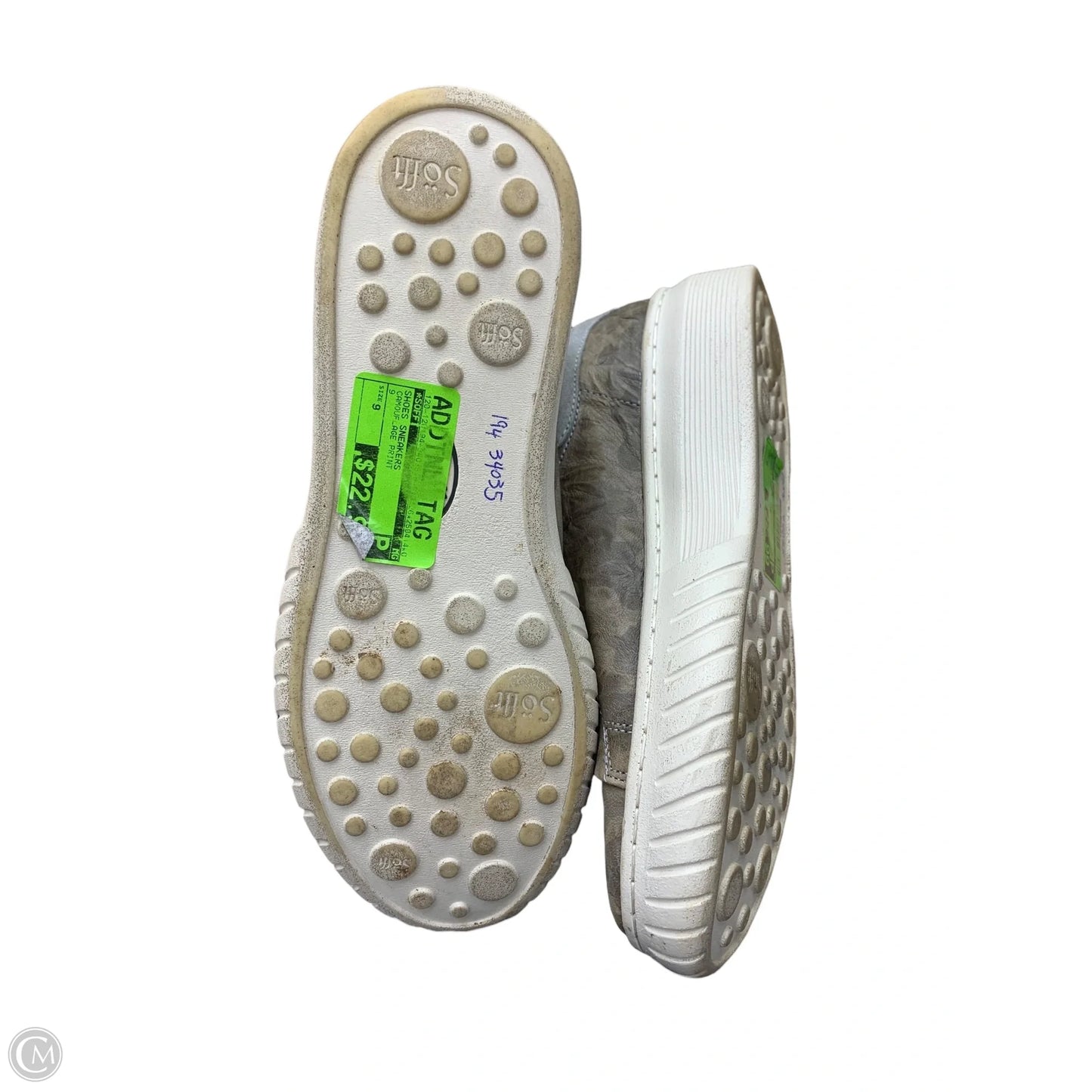 Shoes Sneakers By Sofft In Camouflage Print, Size: 9