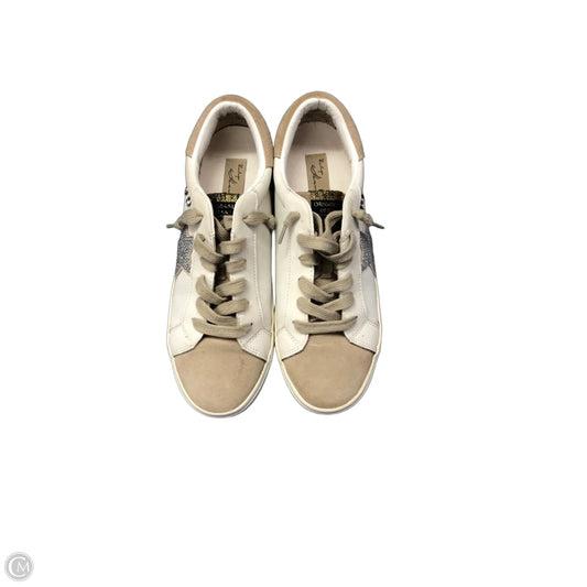 Shoes Sneakers By Vintage Havana In Tan & White, Size: 10
