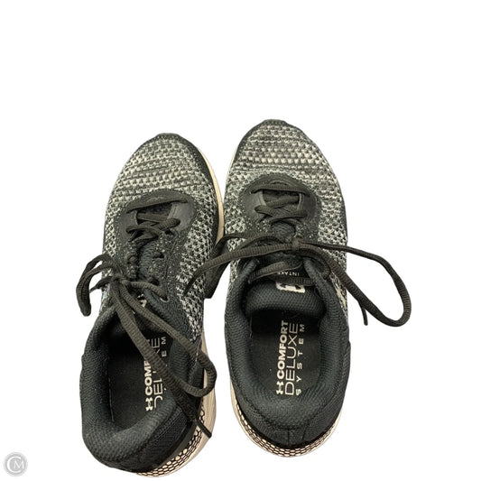 Shoes Sneakers By Under Armour In Black & White, Size: 7