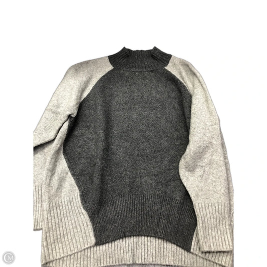 Sweater By Clothes Mentor In Grey, Size: Xl