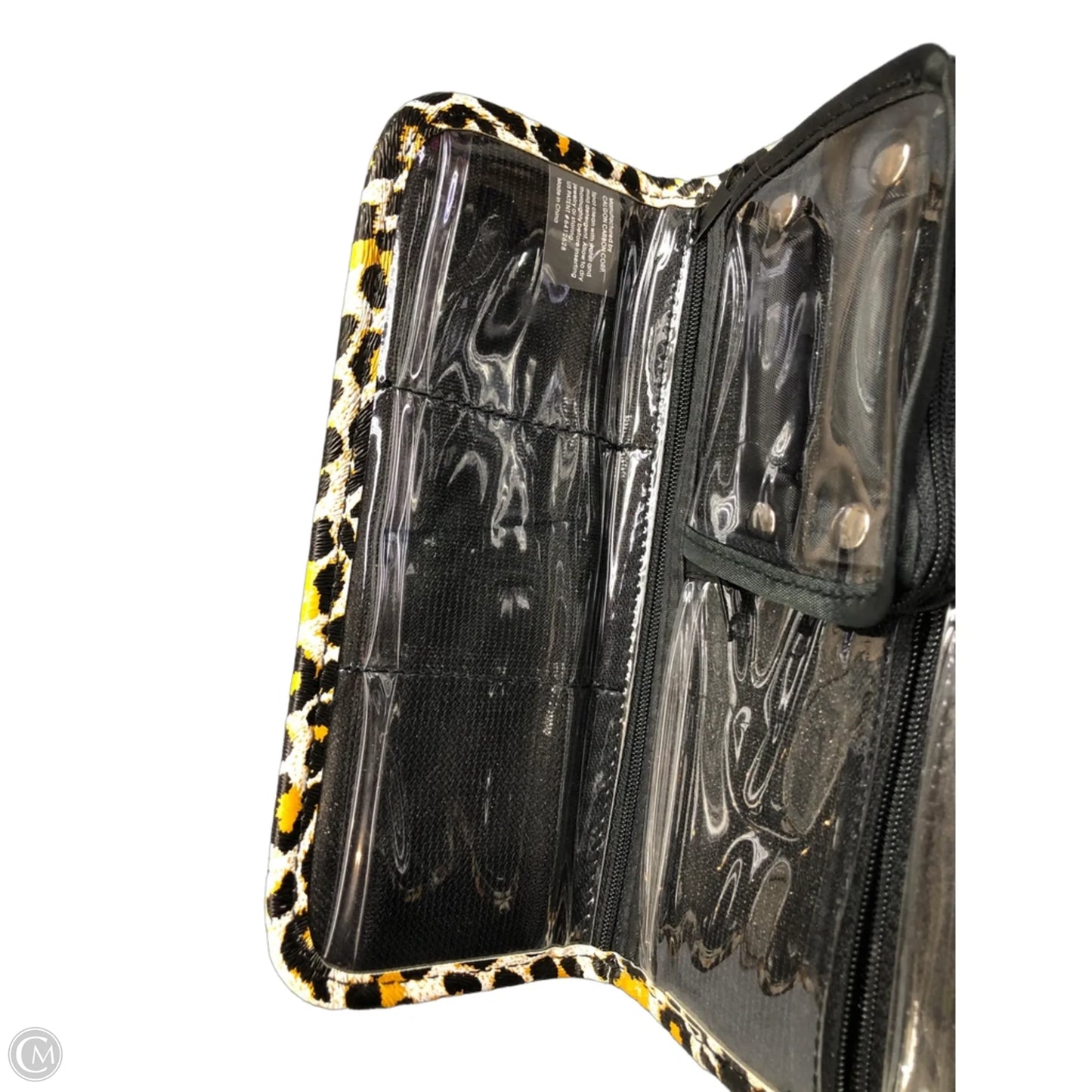 Wallet By Clothes Mentor, Size: Medium