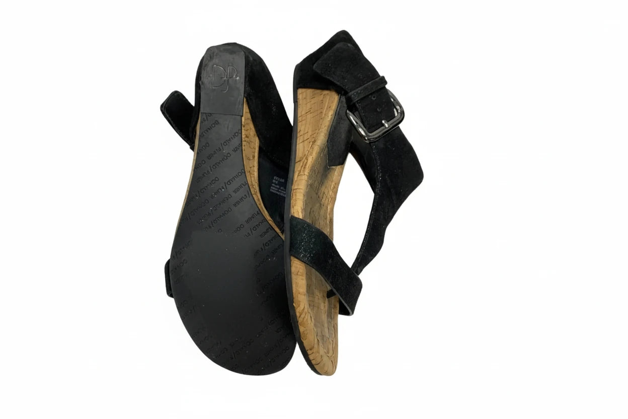 Sandals Flats By Donald Pliner In Black, Size: 6