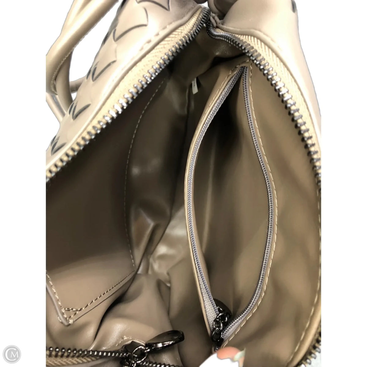 Crossbody By Clothes Mentor, Size: Medium